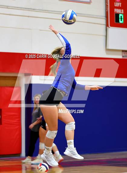 Thumbnail 2 in Hunt @ West Carteret (NCHSAA Round 2) photogallery.