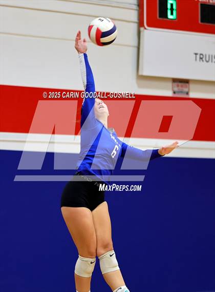 Thumbnail 2 in Hunt @ West Carteret (NCHSAA Round 2) photogallery.