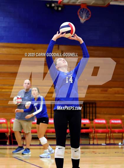 Thumbnail 1 in Hunt @ West Carteret (NCHSAA Round 2) photogallery.