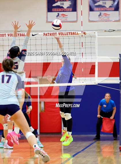 Thumbnail 2 in Hunt @ West Carteret (NCHSAA Round 2) photogallery.