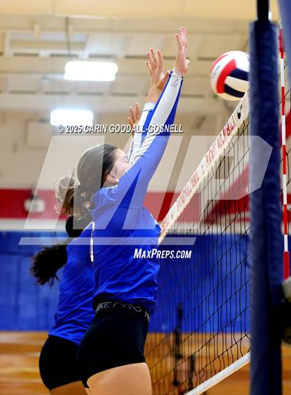 Thumbnail 3 in Hunt @ West Carteret (NCHSAA Round 2) photogallery.