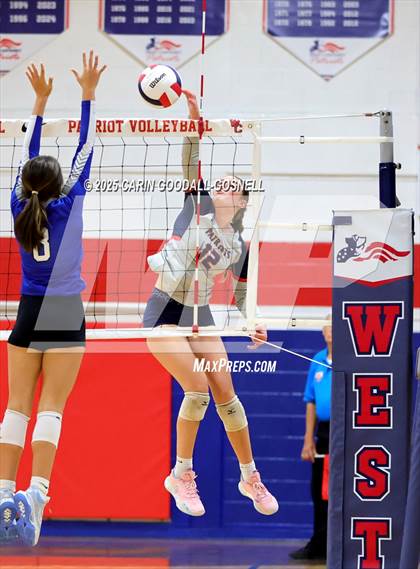 Thumbnail 1 in Hunt @ West Carteret (NCHSAA Round 2) photogallery.