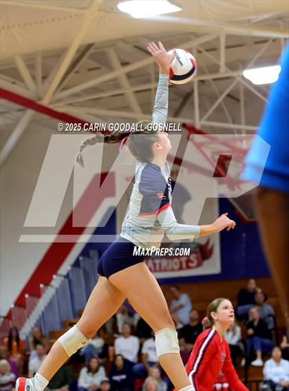 Thumbnail 2 in Hunt @ West Carteret (NCHSAA Round 2) photogallery.