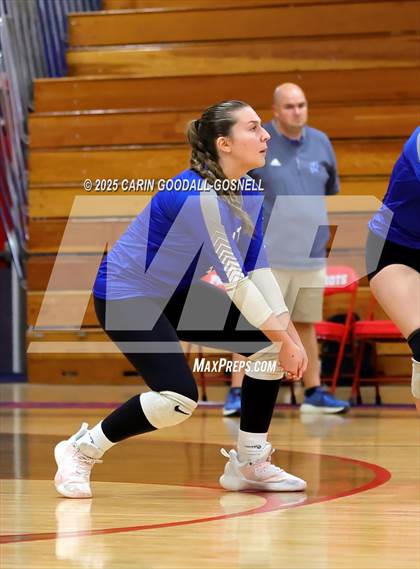 Thumbnail 2 in Hunt @ West Carteret (NCHSAA Round 2) photogallery.