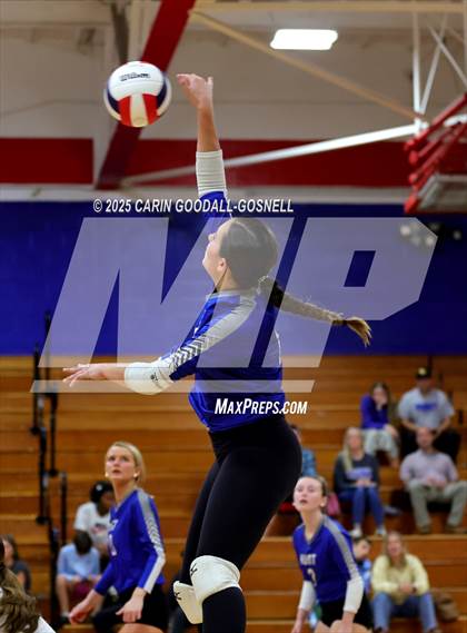 Thumbnail 3 in Hunt @ West Carteret (NCHSAA Round 2) photogallery.