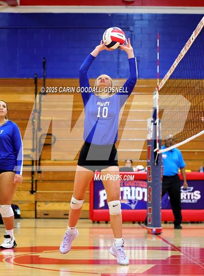 Thumbnail 2 in Hunt @ West Carteret (NCHSAA Round 2) photogallery.