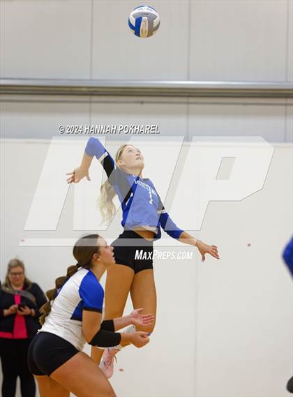 Thumbnail 1 in Millard North vs. Westview photogallery.