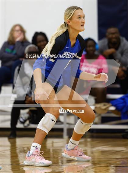 Thumbnail 1 in Millard North vs. Westview photogallery.