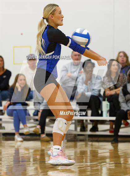 Thumbnail 1 in Millard North vs. Westview photogallery.