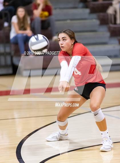 Thumbnail 3 in Point Loma vs. Santa Fe Christian (CIF SDS Division I Semifinal) photogallery.