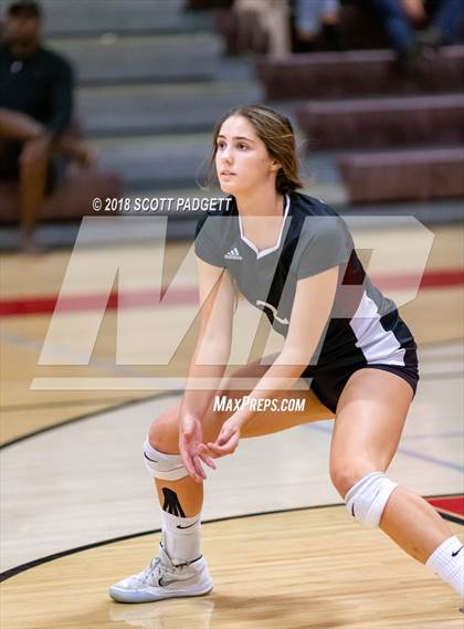 Thumbnail 2 in Point Loma vs. Santa Fe Christian (CIF SDS Division I Semifinal) photogallery.