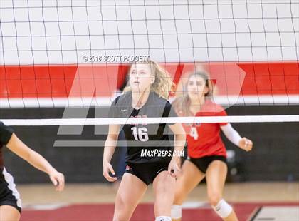 Thumbnail 1 in Point Loma vs. Santa Fe Christian (CIF SDS Division I Semifinal) photogallery.
