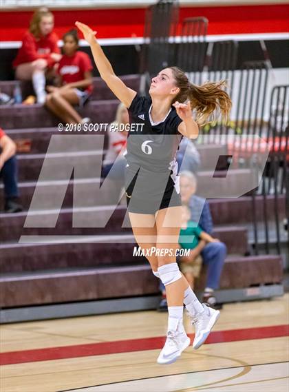 Thumbnail 2 in Point Loma vs. Santa Fe Christian (CIF SDS Division I Semifinal) photogallery.
