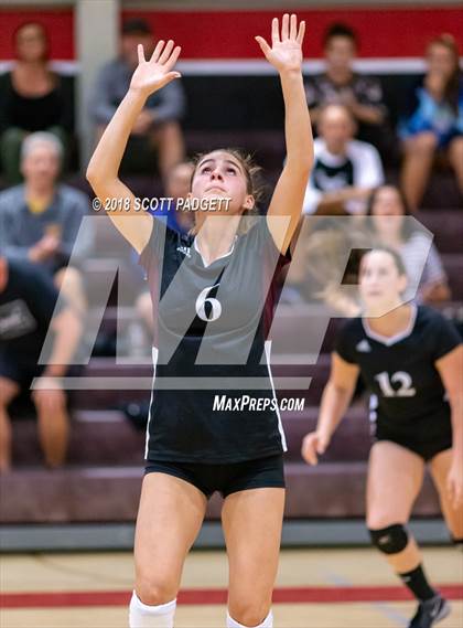 Thumbnail 1 in Point Loma vs. Santa Fe Christian (CIF SDS Division I Semifinal) photogallery.