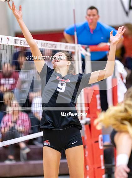 Thumbnail 3 in Point Loma vs. Santa Fe Christian (CIF SDS Division I Semifinal) photogallery.