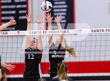 Thumbnail 3 in Point Loma vs. Santa Fe Christian (CIF SDS Division I Semifinal) photogallery.