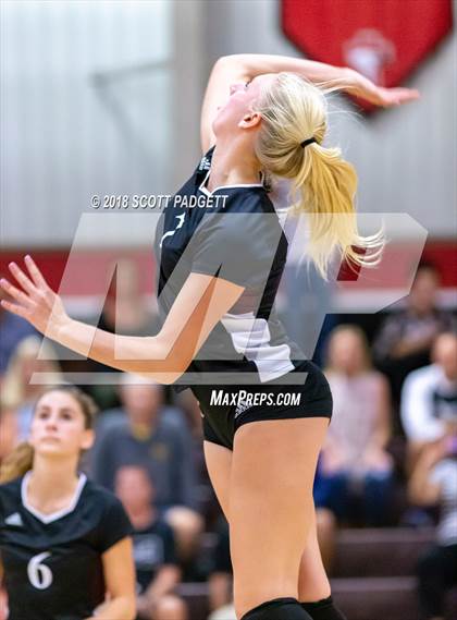 Thumbnail 1 in Point Loma vs. Santa Fe Christian (CIF SDS Division I Semifinal) photogallery.