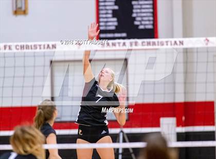 Thumbnail 2 in Point Loma vs. Santa Fe Christian (CIF SDS Division I Semifinal) photogallery.