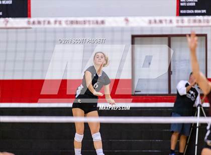 Thumbnail 2 in Point Loma vs. Santa Fe Christian (CIF SDS Division I Semifinal) photogallery.
