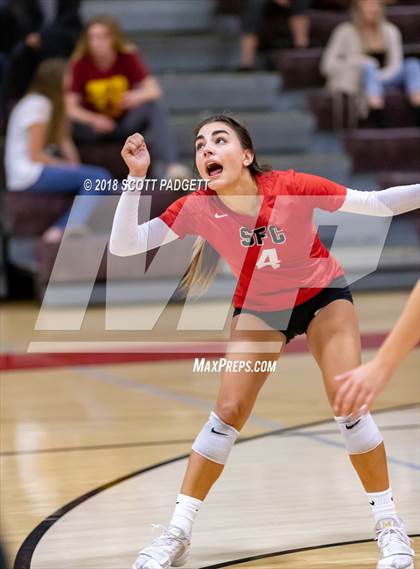 Thumbnail 2 in Point Loma vs. Santa Fe Christian (CIF SDS Division I Semifinal) photogallery.