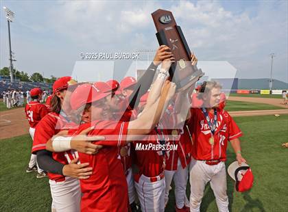 Thumbnail 2 in Montoursville vs. Indiana (PIAA 4A Championship) photogallery.