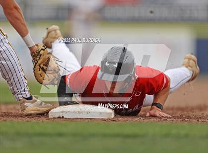 Thumbnail 3 in Montoursville vs. Indiana (PIAA 4A Championship) photogallery.