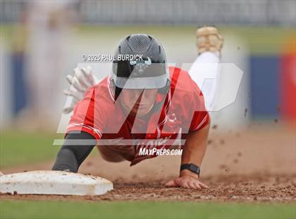 Thumbnail 2 in Montoursville vs. Indiana (PIAA 4A Championship) photogallery.