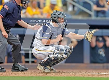 Thumbnail 2 in Montoursville vs. Indiana (PIAA 4A Championship) photogallery.