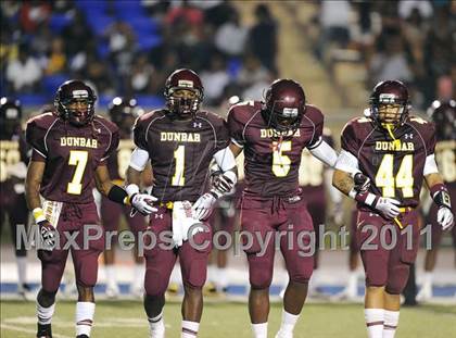 Thumbnail 1 in Baltimore Dunbar vs. Washington Dunbar (I-95 Kickoff Classic) photogallery.
