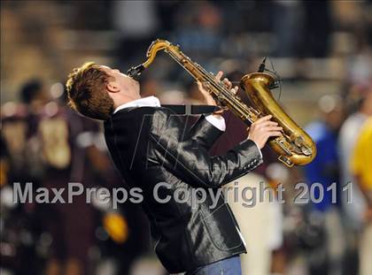 Thumbnail 1 in Baltimore Dunbar vs. Washington Dunbar (I-95 Kickoff Classic) photogallery.
