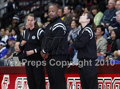 Thumbnail 2 in Archbishop Mitty vs. Presentation (CIF CCS D2 Final) photogallery.