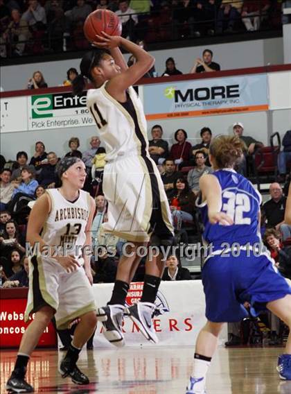 Thumbnail 3 in Archbishop Mitty vs. Presentation (CIF CCS D2 Final) photogallery.