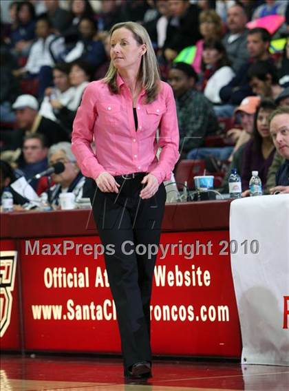 Thumbnail 1 in Archbishop Mitty vs. Presentation (CIF CCS D2 Final) photogallery.