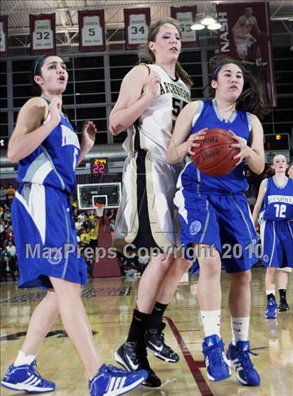 Thumbnail 1 in Archbishop Mitty vs. Presentation (CIF CCS D2 Final) photogallery.
