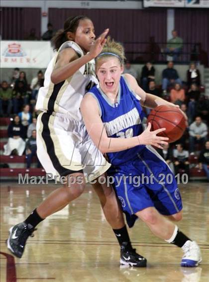 Thumbnail 1 in Archbishop Mitty vs. Presentation (CIF CCS D2 Final) photogallery.