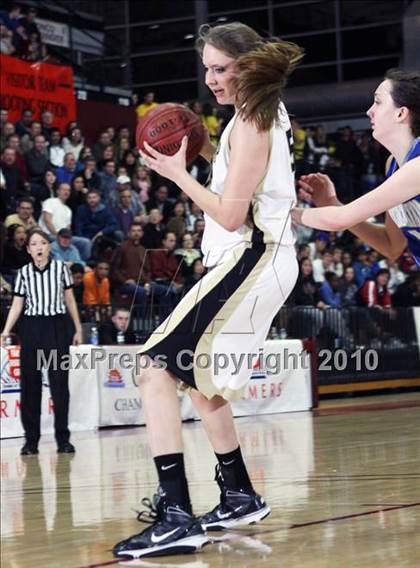 Thumbnail 3 in Archbishop Mitty vs. Presentation (CIF CCS D2 Final) photogallery.