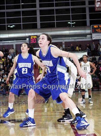 Thumbnail 3 in Archbishop Mitty vs. Presentation (CIF CCS D2 Final) photogallery.