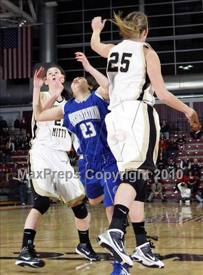 Thumbnail 2 in Archbishop Mitty vs. Presentation (CIF CCS D2 Final) photogallery.