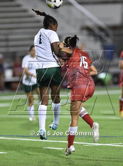 Thumbnail 2 in Lee [Robert E.] vs Holmes (Gustafson Stadium) photogallery.