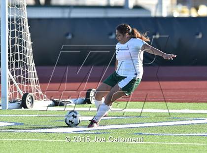 Thumbnail 1 in Lee [Robert E.] vs Holmes (Gustafson Stadium) photogallery.