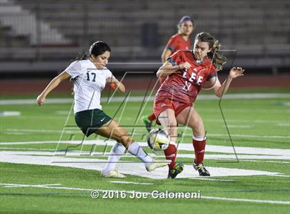 Thumbnail 1 in Lee [Robert E.] vs Holmes (Gustafson Stadium) photogallery.