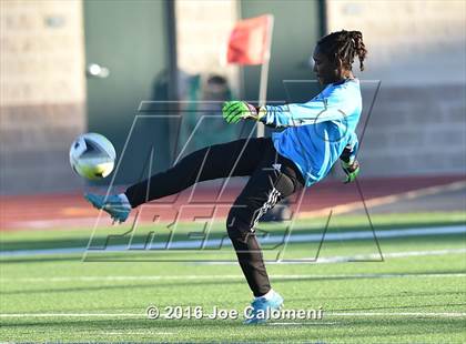 Thumbnail 3 in Lee [Robert E.] vs Holmes (Gustafson Stadium) photogallery.