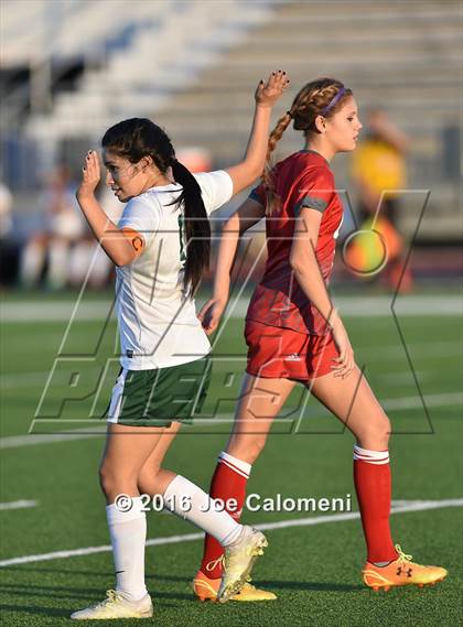Thumbnail 3 in Lee [Robert E.] vs Holmes (Gustafson Stadium) photogallery.