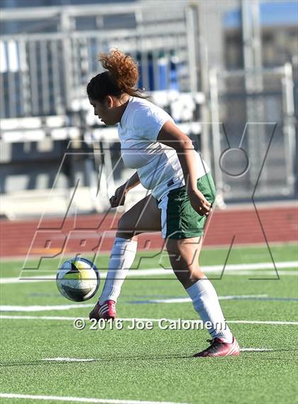Thumbnail 3 in Lee [Robert E.] vs Holmes (Gustafson Stadium) photogallery.