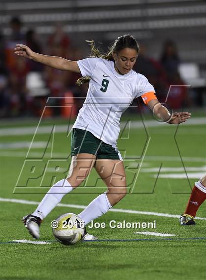 Thumbnail 2 in Lee [Robert E.] vs Holmes (Gustafson Stadium) photogallery.