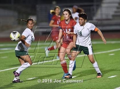 Thumbnail 3 in Lee [Robert E.] vs Holmes (Gustafson Stadium) photogallery.