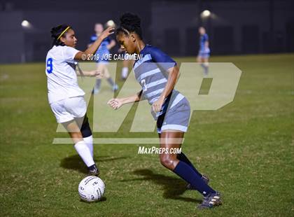 Thumbnail 3 in Johnson vs MacArthur [Douglas] photogallery.