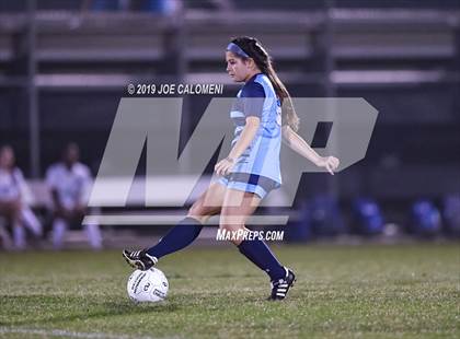 Thumbnail 3 in Johnson vs MacArthur [Douglas] photogallery.