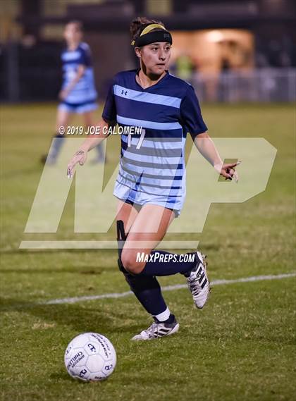 Thumbnail 3 in Johnson vs MacArthur [Douglas] photogallery.