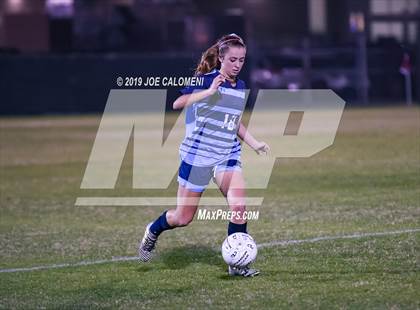 Thumbnail 3 in Johnson vs MacArthur [Douglas] photogallery.